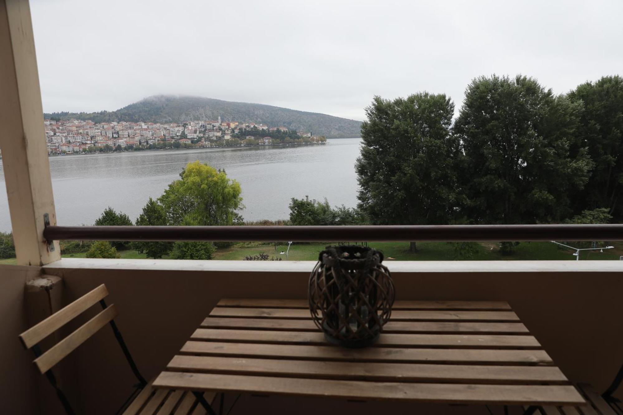 קסטוריה Lida'S Apartment Lake View מראה חיצוני תמונה